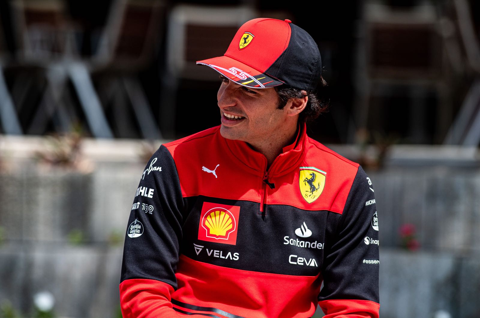 Ferrari extends Sainz through 2024