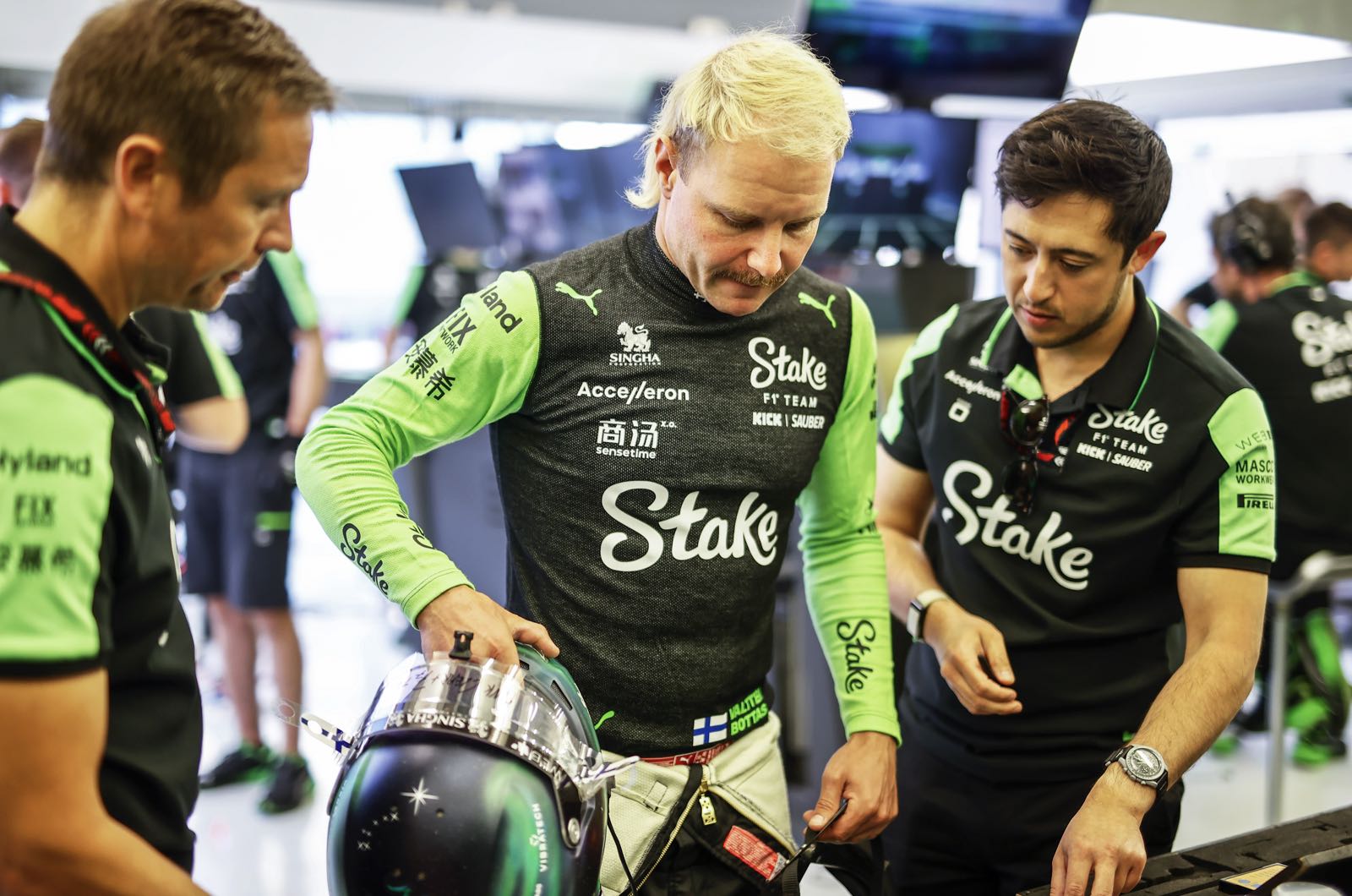 Bottas would cut off mullet for Mercedes return