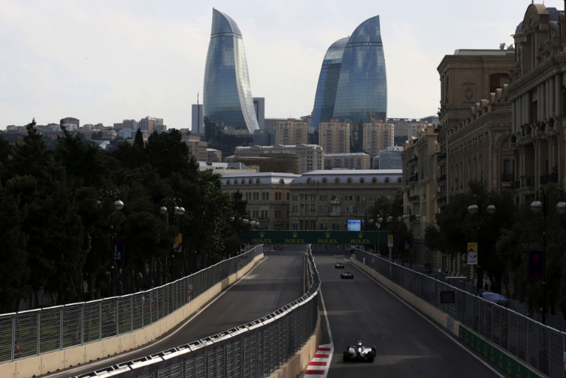 Race Notes - Rosberg wins Baku flag-to-flag