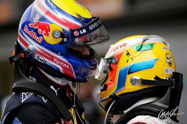 Head starts for Hamilton and Webber