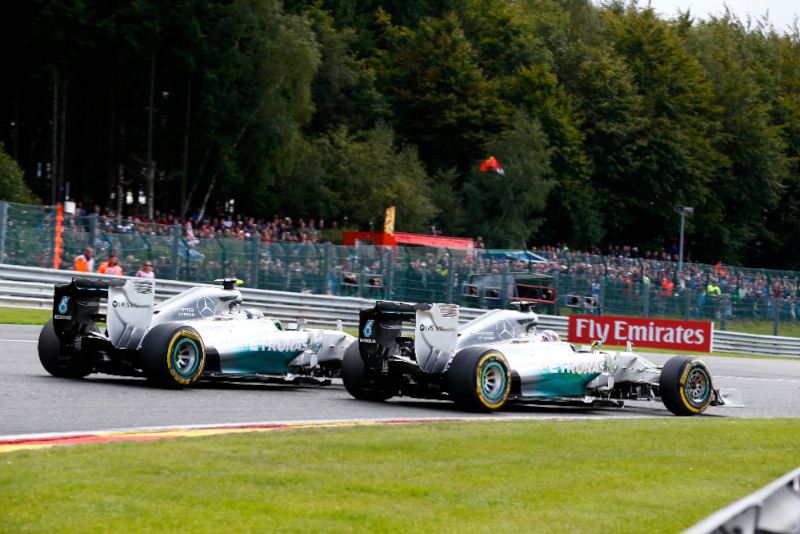 Bosses slam unacceptable Rosberg after Hamilton clash