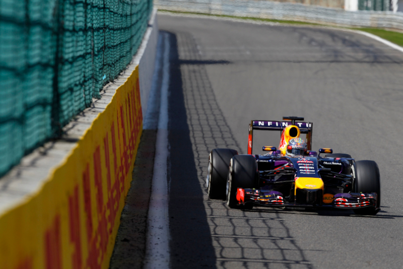 Struggling Vettel gets new engineer for 2015