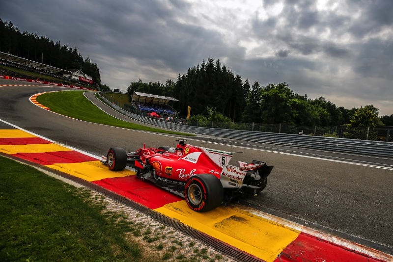 Vetttel extends Ferrari contract through 2020