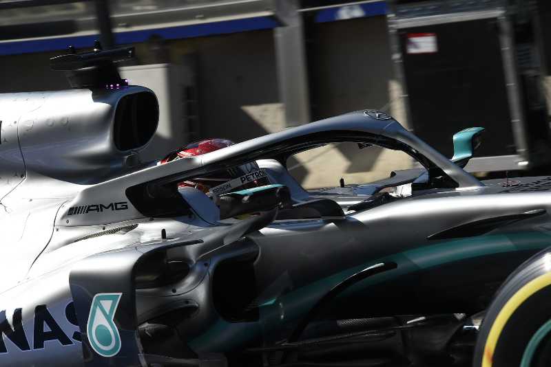 Hamilton admits Ferrari switch an option