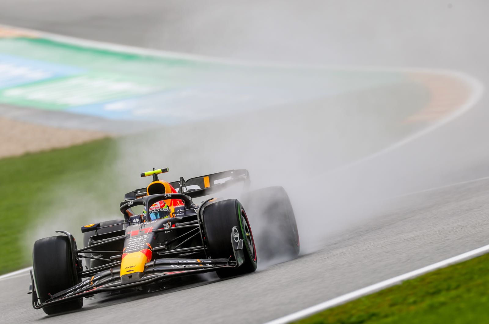 Perez moves on amid South American affair