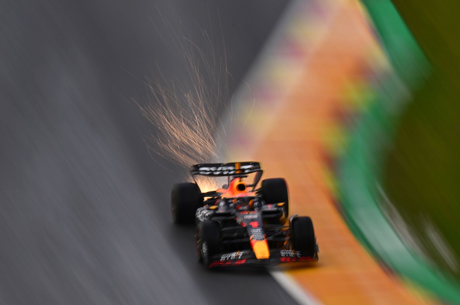 Qualifying Report - Verstappen quickest in mixed conditions