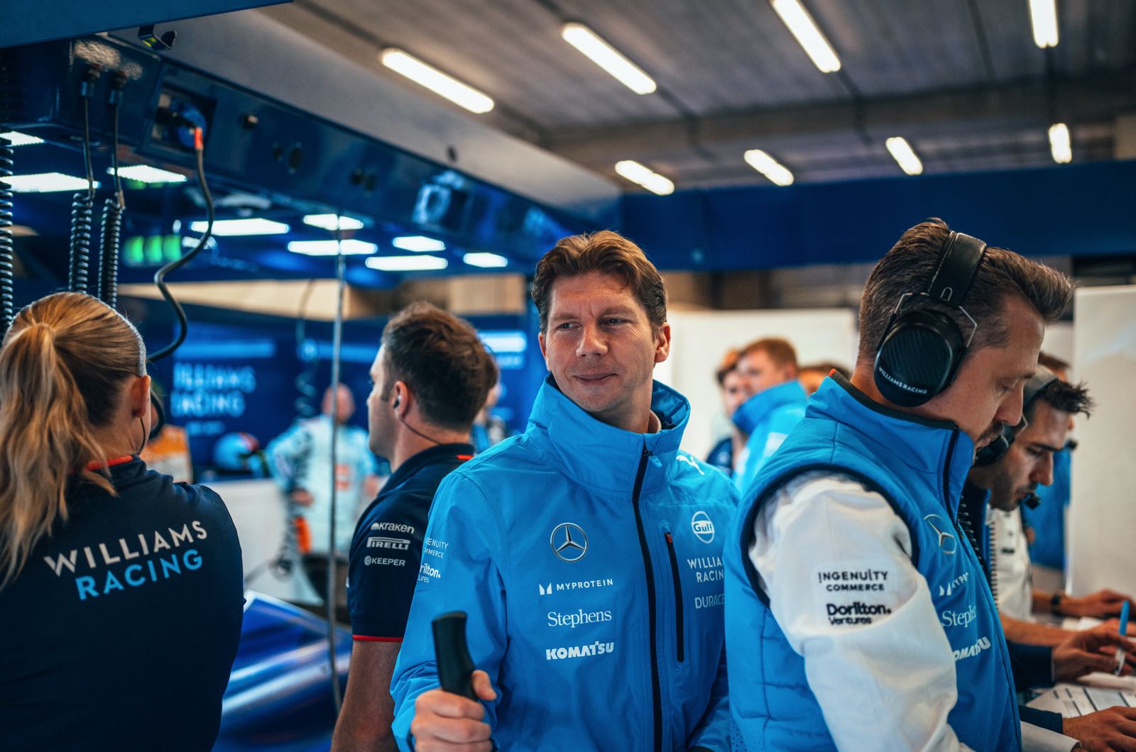 Williams not revealing Sainz contract exit clauses