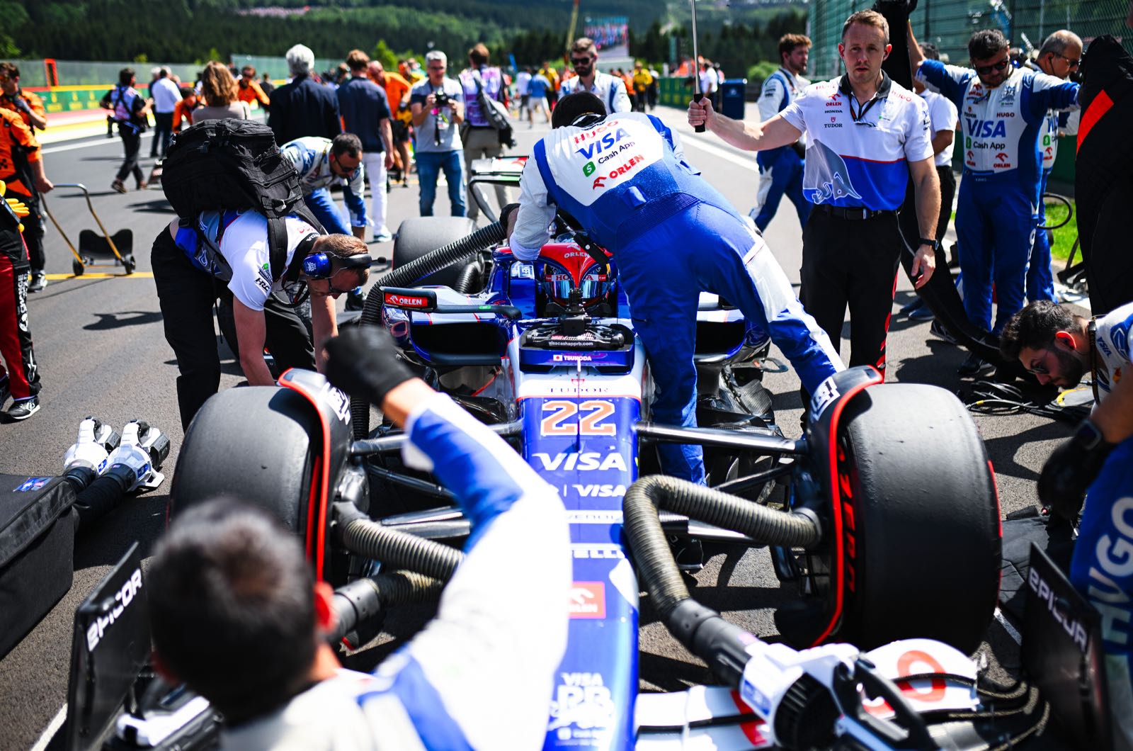 RB is a junior F1 team for a reason says Hadjar