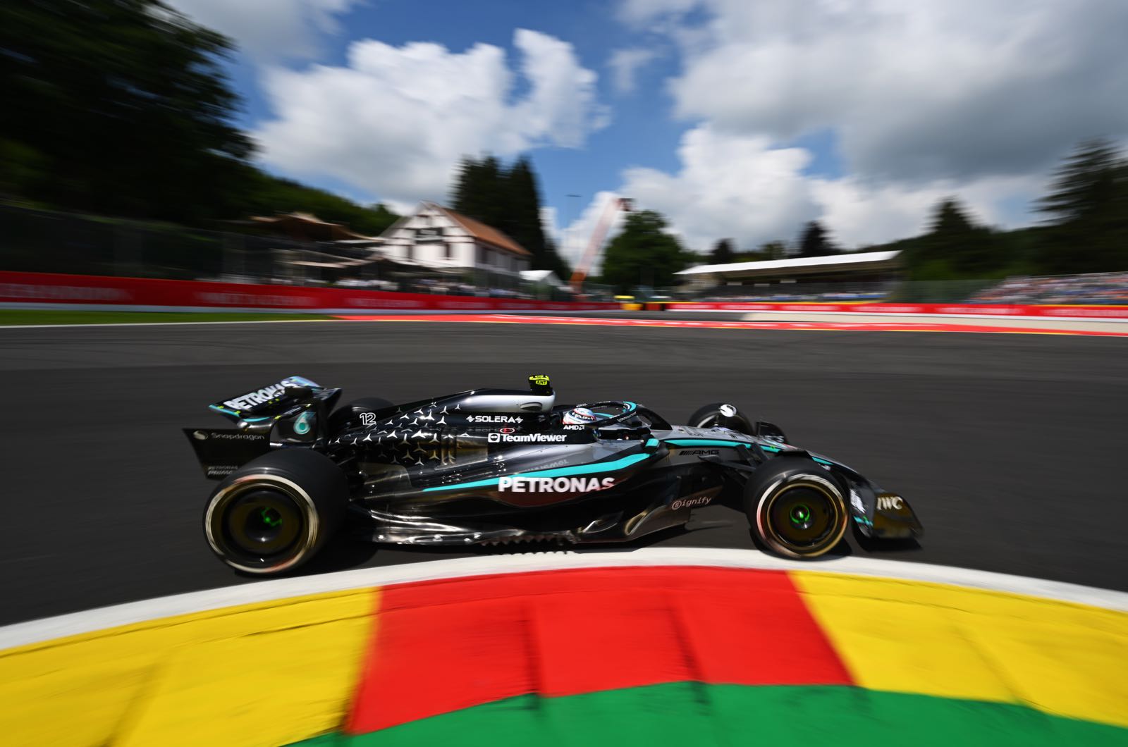 Mercedes resets suspension after Spa