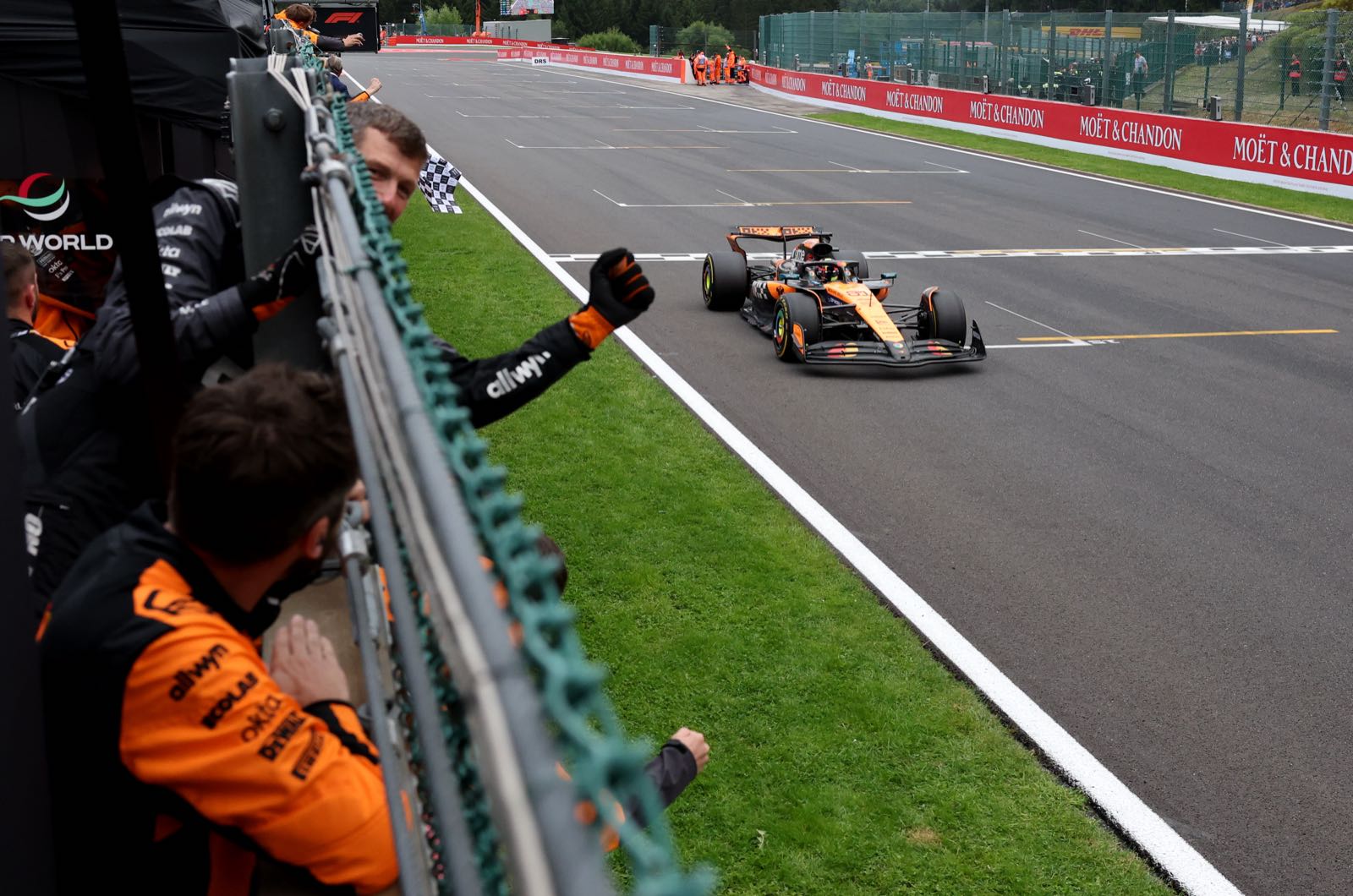 Piastri leads McLaren duel as field turns to 2026