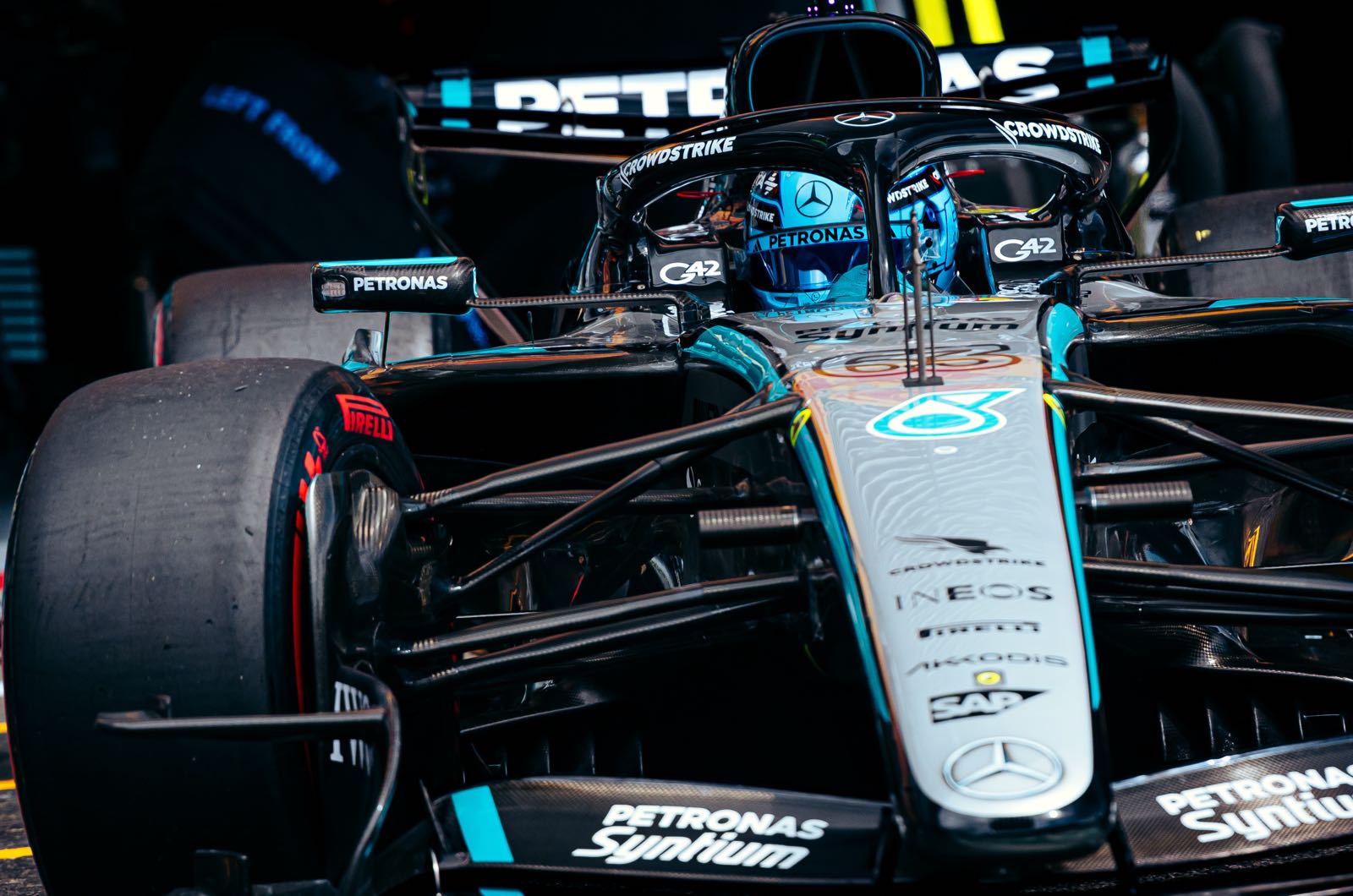 Russell dismisses claims Antonelli is Wolff's favourite