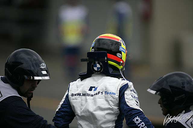 Pizzonia staying on at Williams?