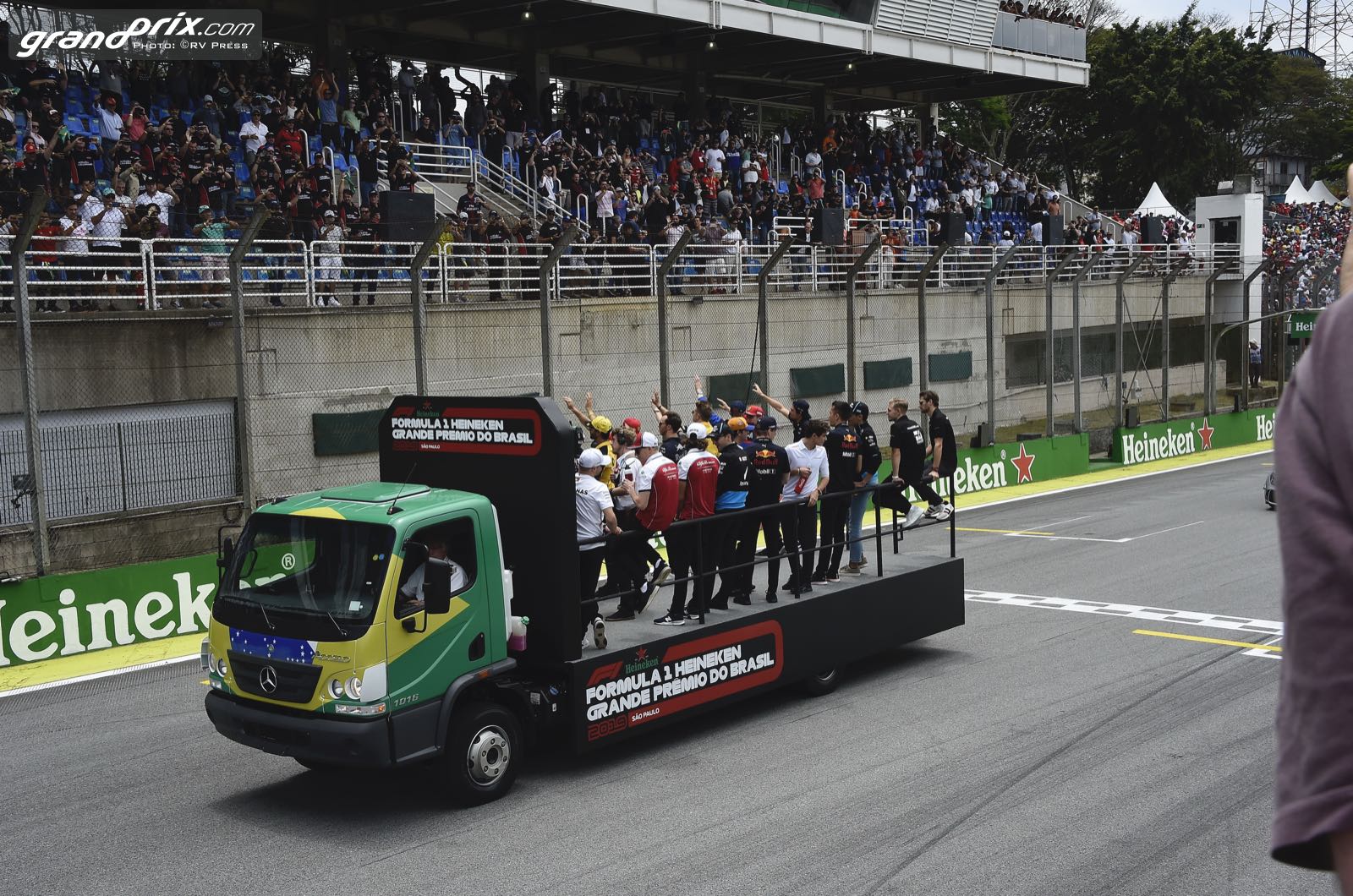 Relationships tough for F1 drivers says Hamilton