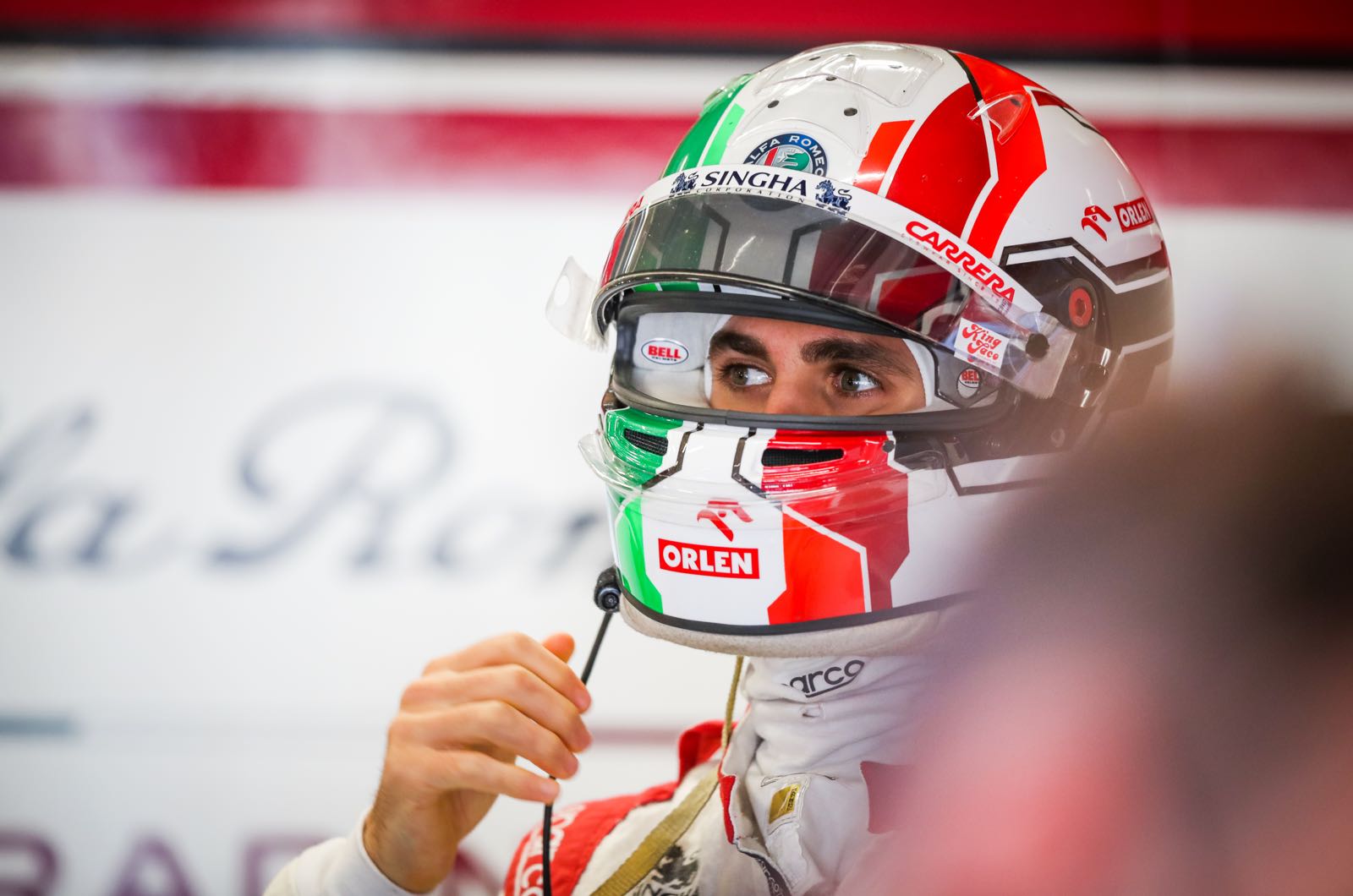 Giovinazzi calls F1 ruthless as Zhou signed for 2022