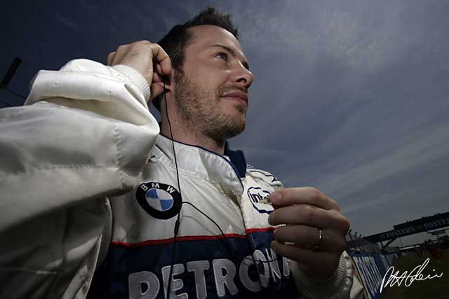 Villeneuve still pursuing F1