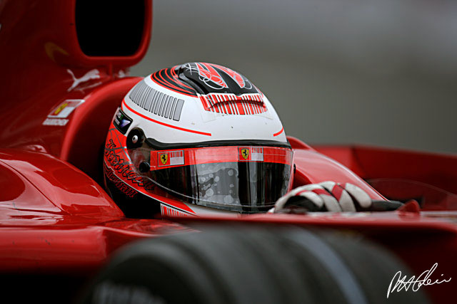 Practice 2 Report - Ferrari on top at Silverstone