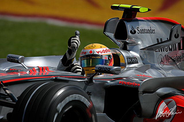 Qualifying Report - Hamilton keeps the fans happy