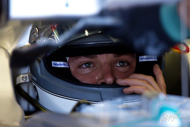 Rosberg tops mixed conditions day in Barcelona