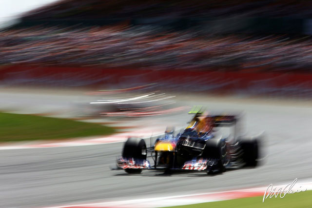 Race Notes - Webber dominates British GP
