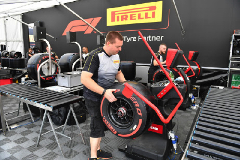 Pirelli tyres struggle on new Silverstone surface