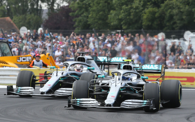 Mercedes takes up Bottas option