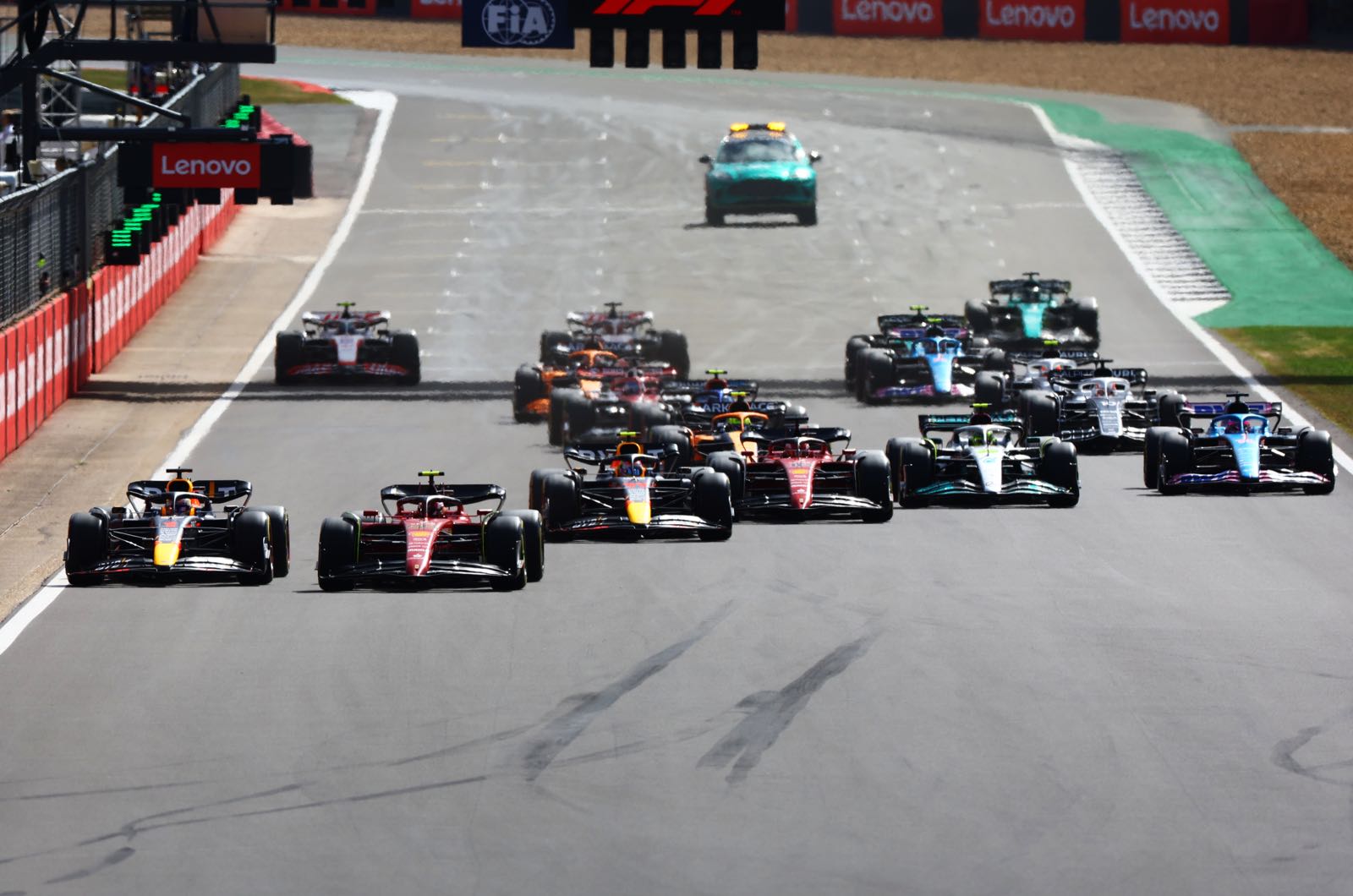 F1 extends tv deal with Sky