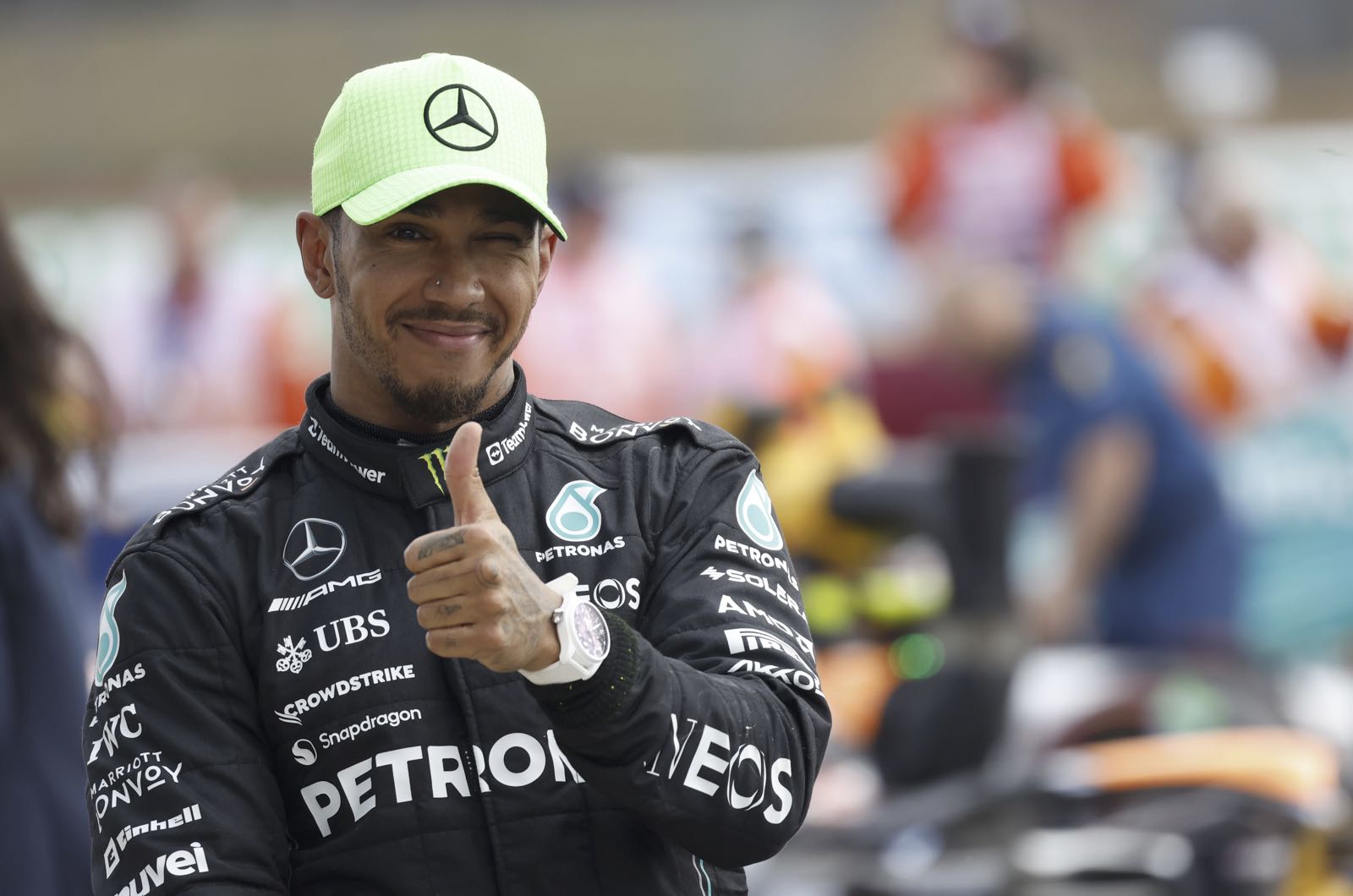Mercedes GP extends driver lineup