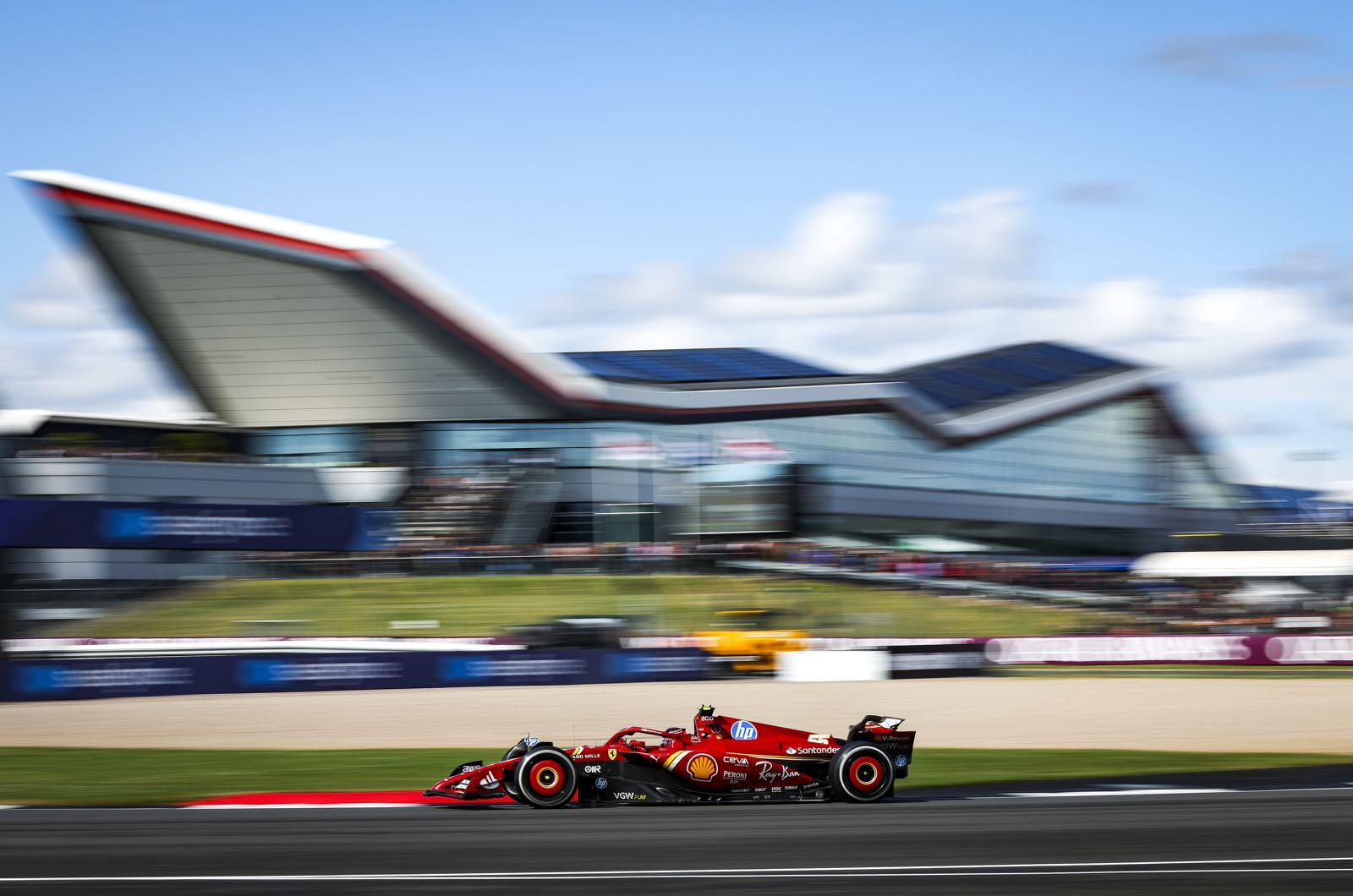 Sainz now most likely Hamilton successor says Ralf