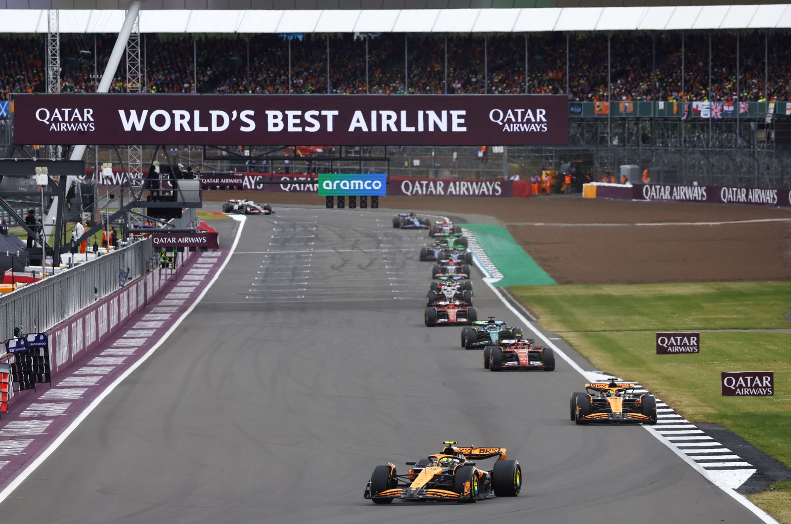 McLaren considers switch to Red Bull power for 2026
