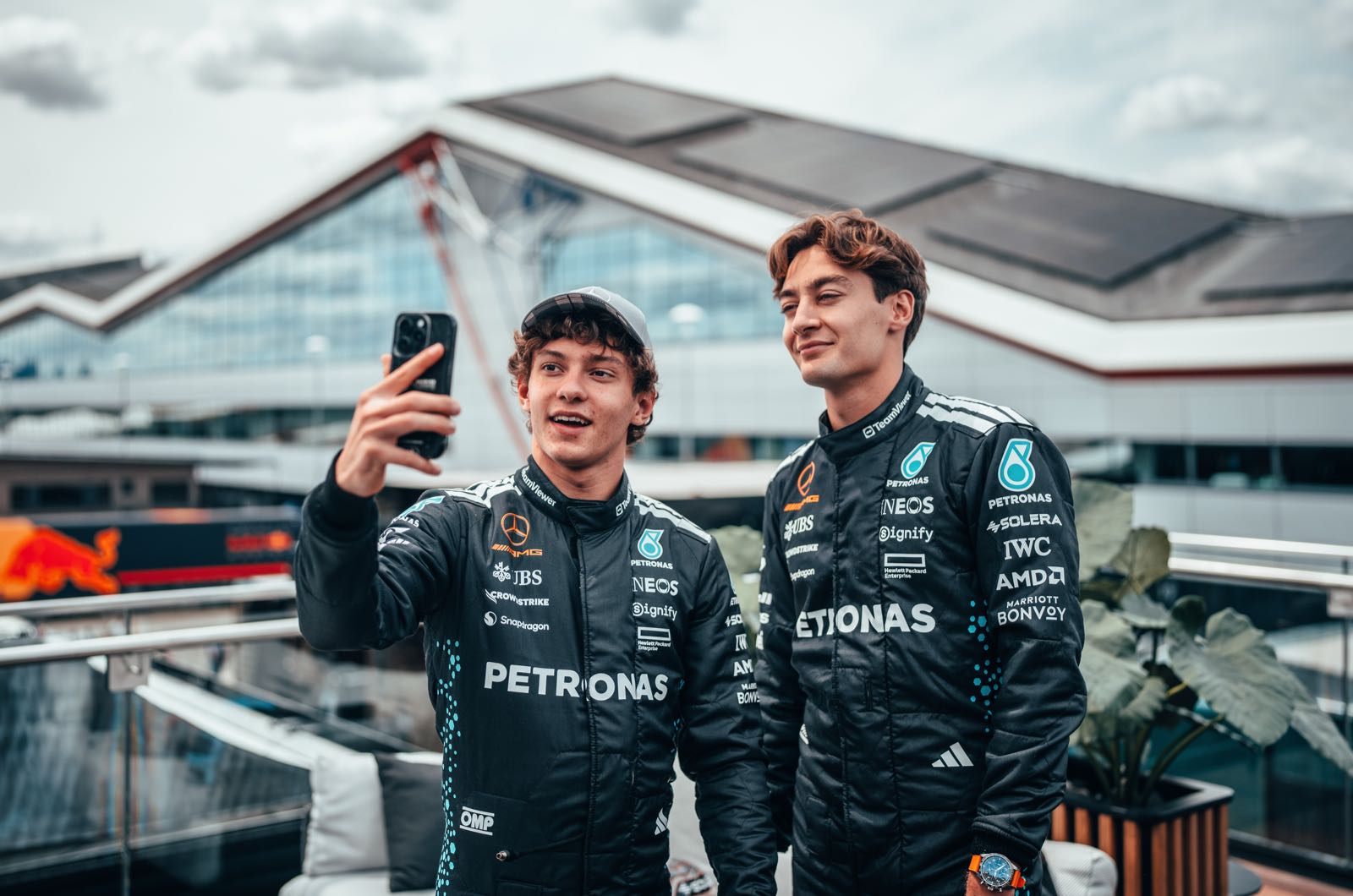 Mercedes continue with driver lineup for 2026