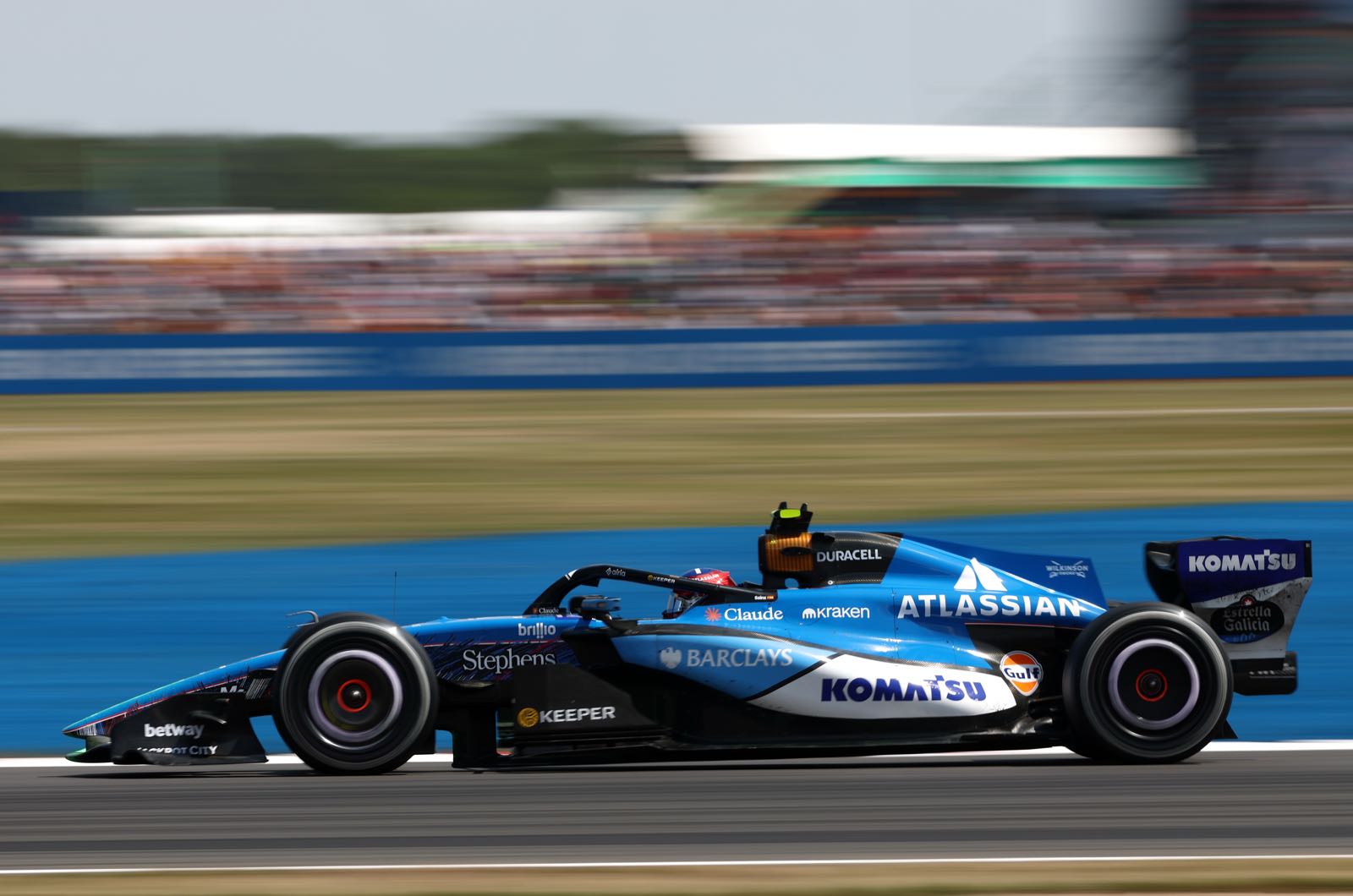 Vowles says Sainz wants to stay, but has options