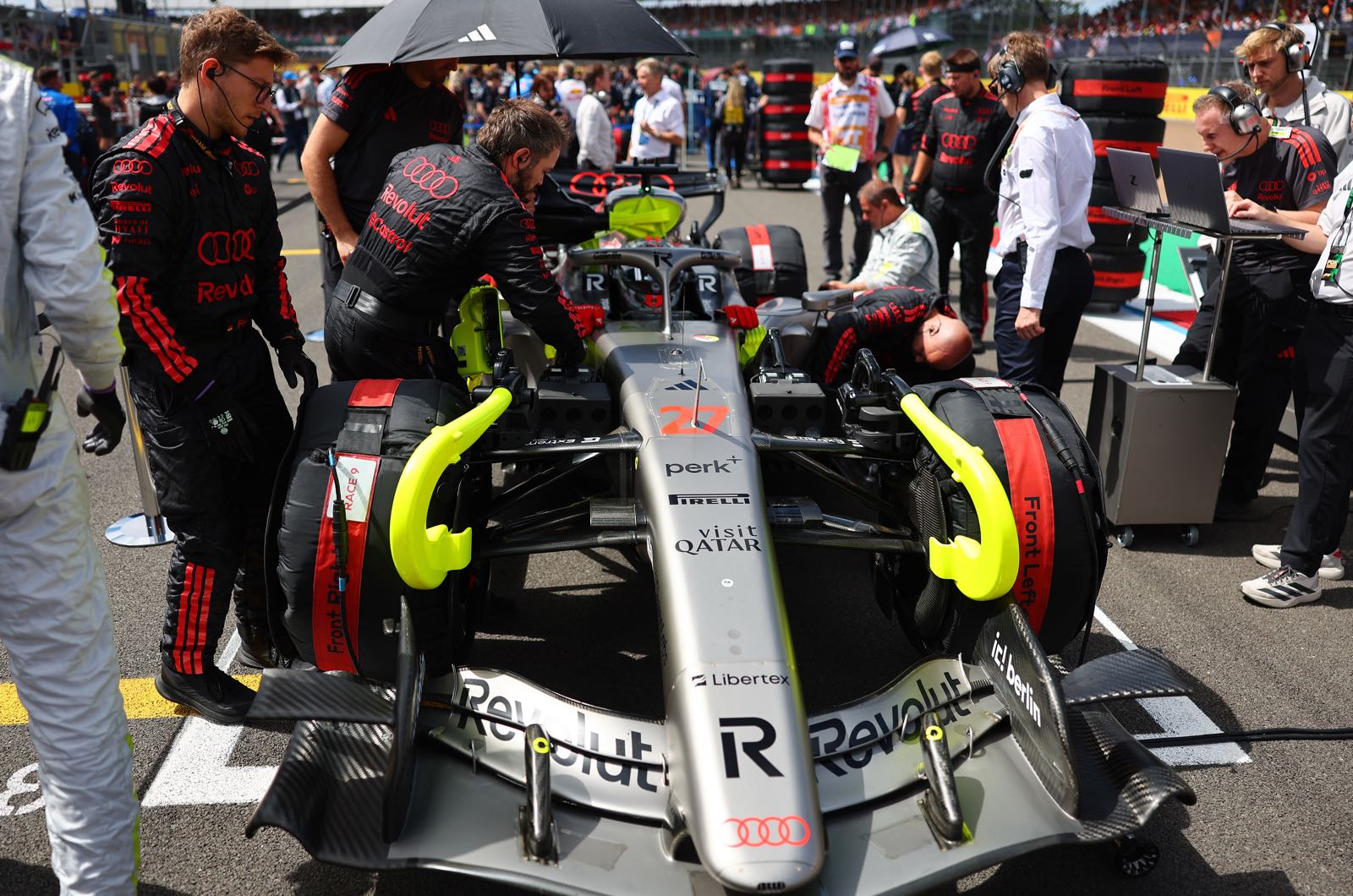 Hulkenberg laughs off Sainz-to-Audi rumours