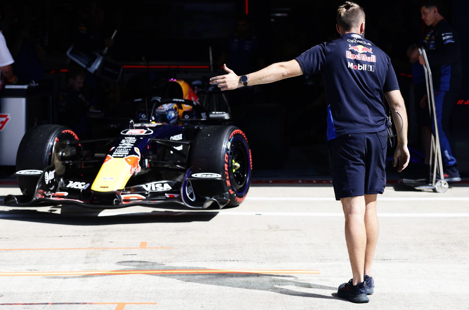 Verstappen wants to stay at Red Bull, insists manager
