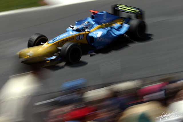 Practice 4 Report - Renaults to the fore