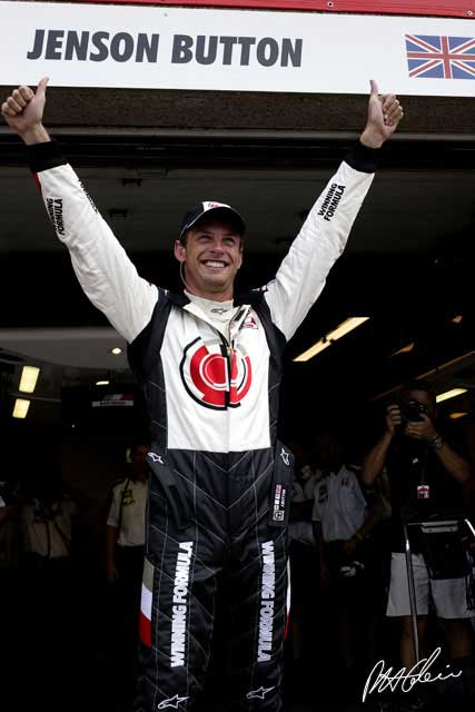 Qualifying Report - Button it!