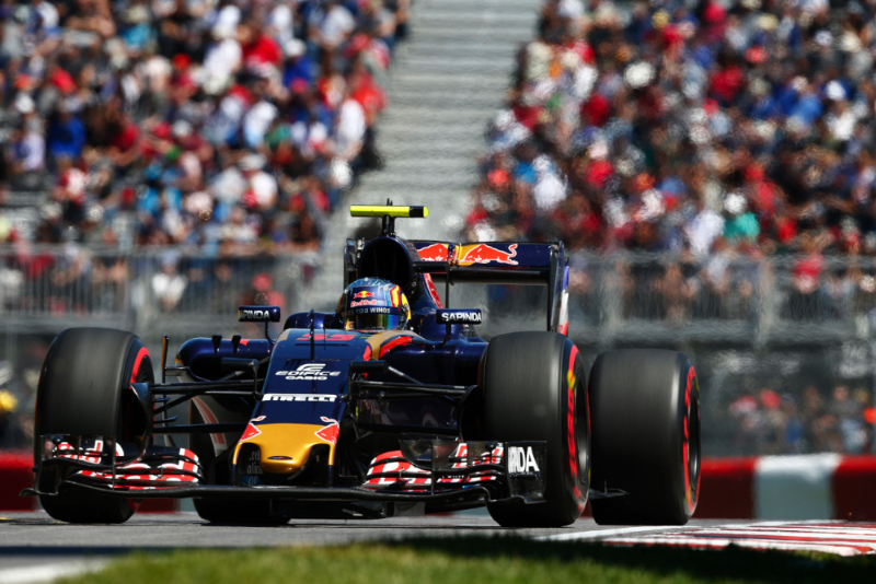 Grid penalty for Sainz