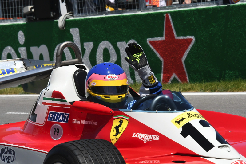 Villeneuve slams Lauda over father jibe