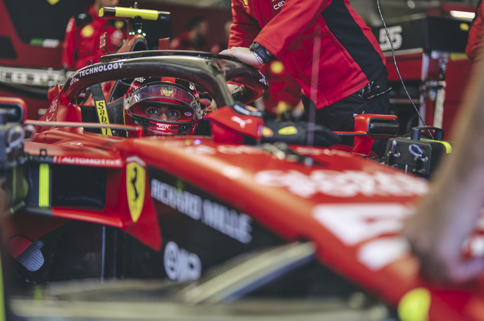 Sainz may look around for another 2025 seat