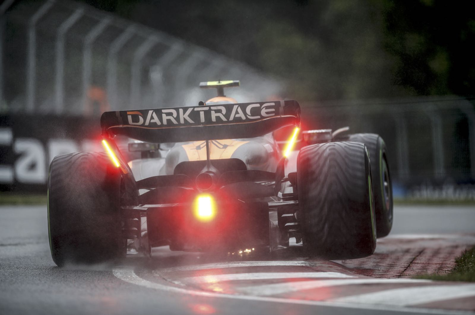 First F1 mudguard test a failure?