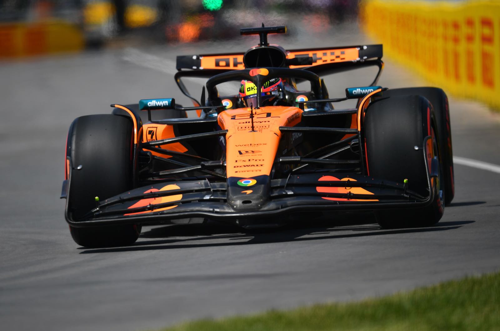 Piastri could opt against new McLaren suspension