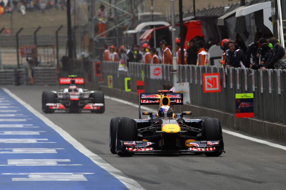 Qualifying Report - Vettel claims dominant China pole; Webber 18th