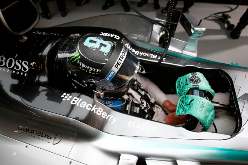 Lauda tells Rosberg to sort himself out