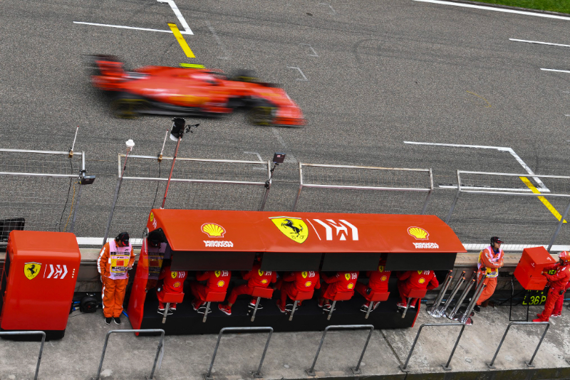 Ferrari working on rear wing fix