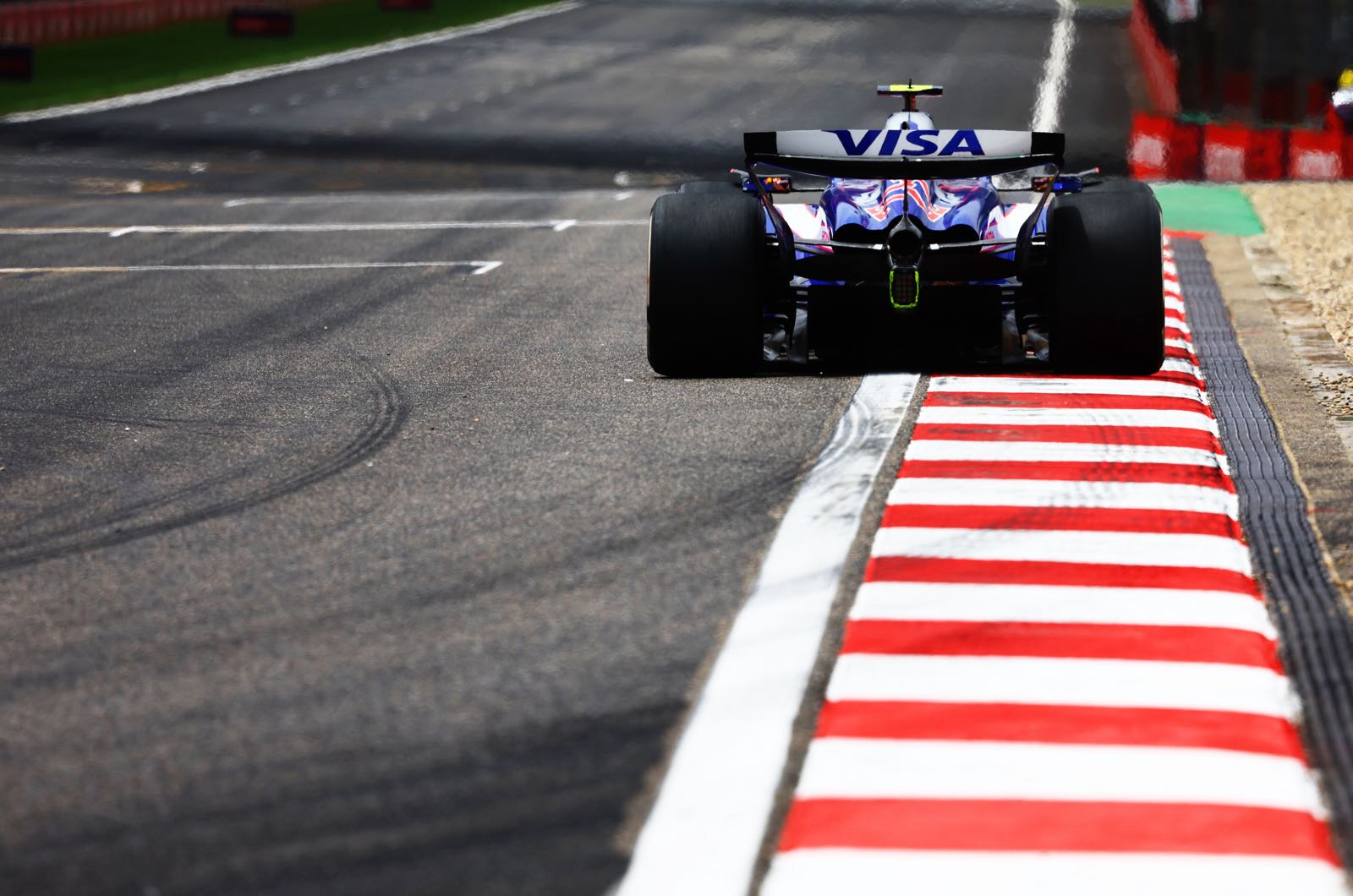 F1 CEO in Thailand for grand prix talks