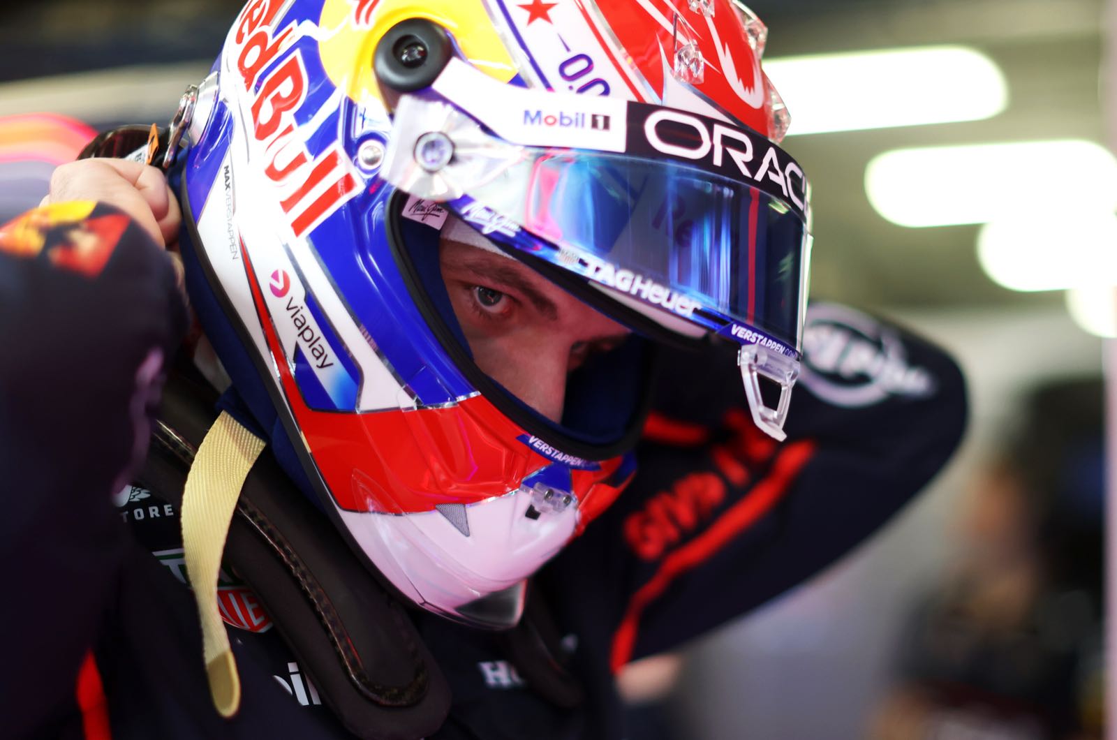 Verstappen-to-Mercedes not relevant now says Wolff