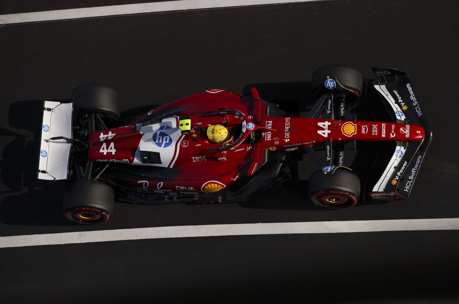 Hamilton putting Ferrari under pressure says Steiner