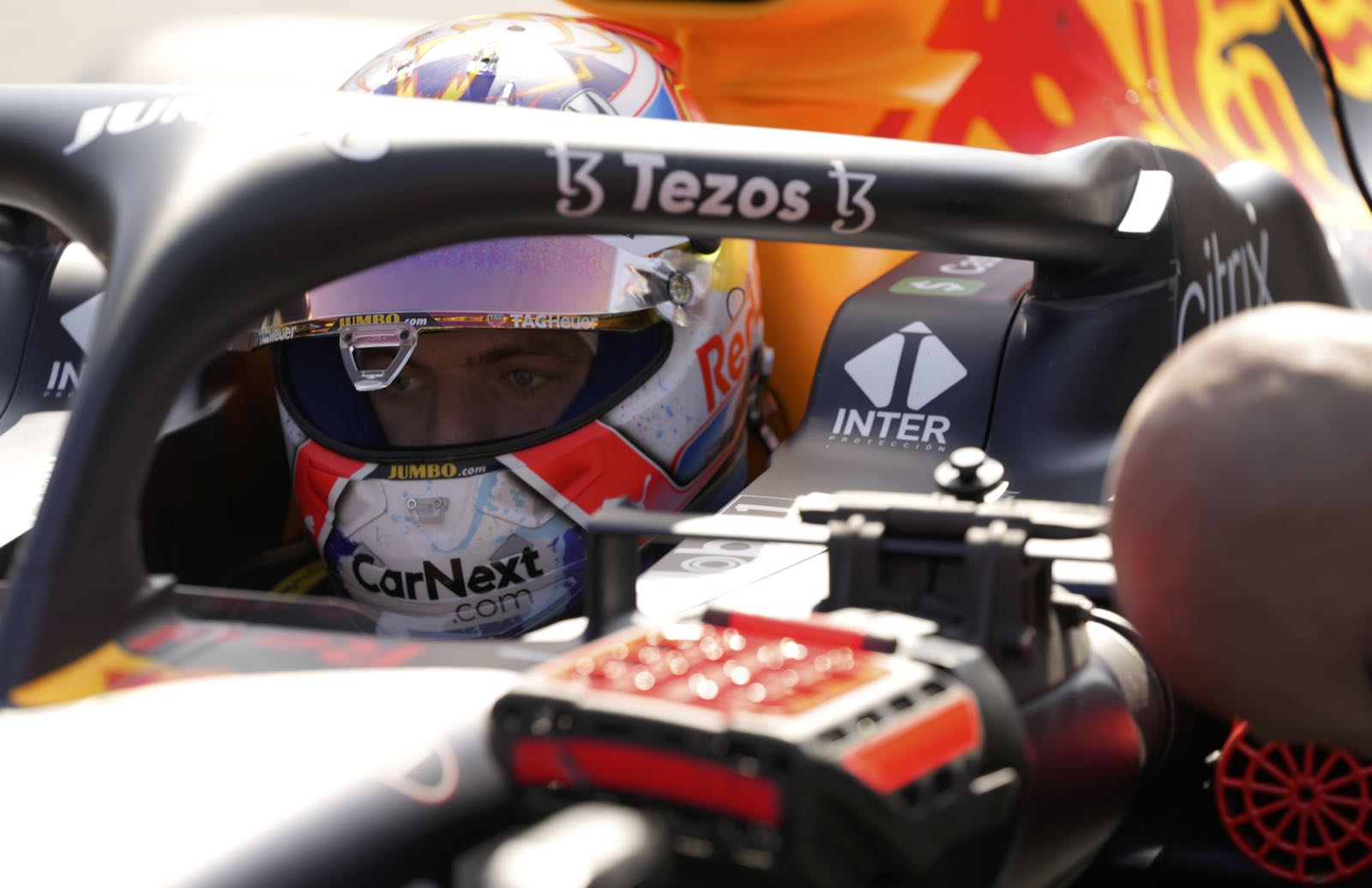 Red Bull must stay on the gas in 2021 says Verstappen