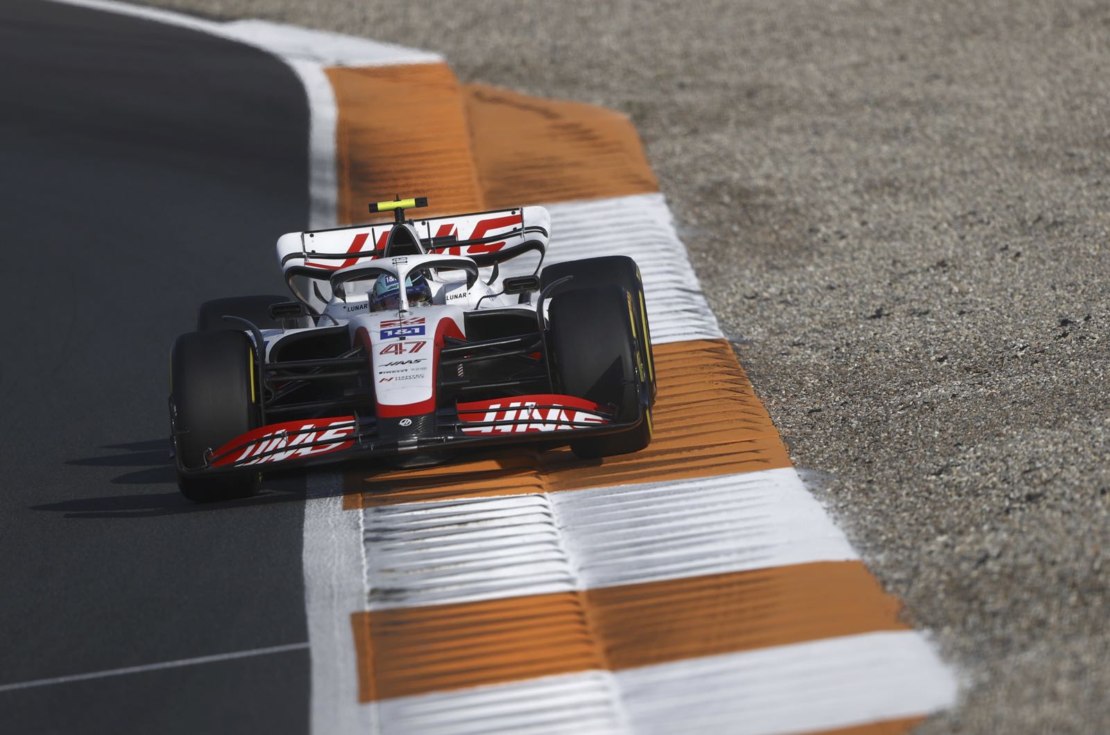 Schumacher must take criticism says Hakkinen