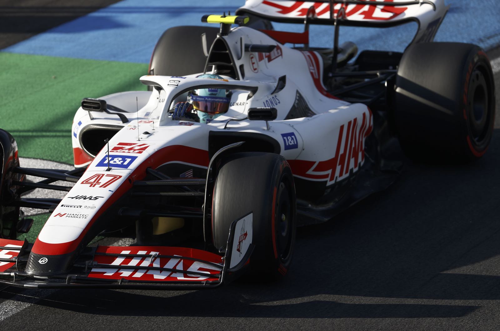F1 teams testing bigger rear mirrors for FIA
