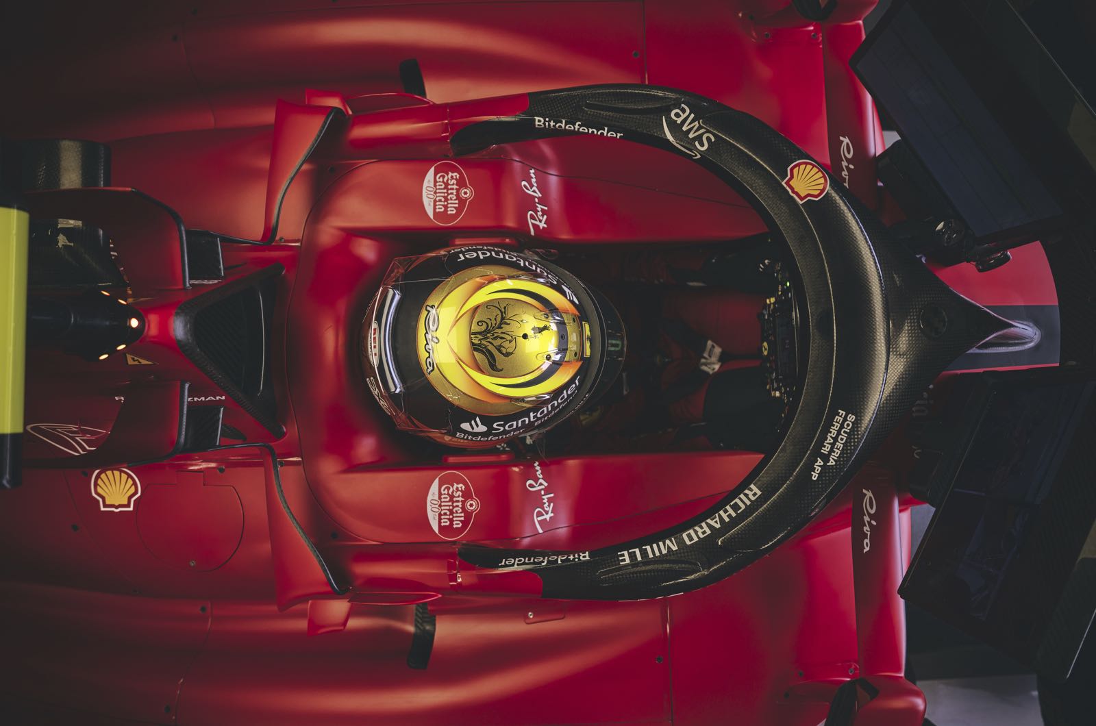 Focus on the car, not the driver lineup